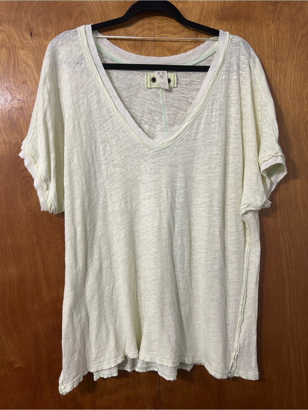 We The Free Pale Green V-Neck Short Sleeve Tee